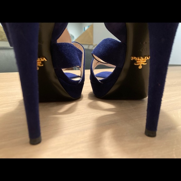 Gorgeous Suede Prada Heels - Picture 2 of 14